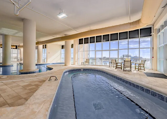 Phoenix Gulf Towers 1507 Apartment